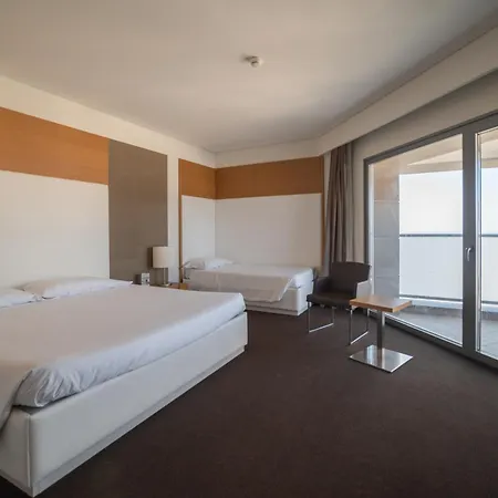 Parco Dei Principi Congress & Hotell 4*