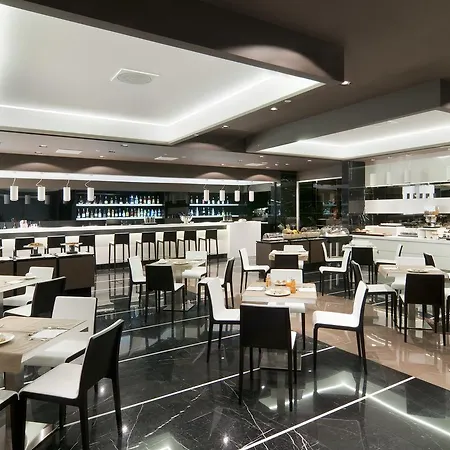Parco Dei Principi Congress & Hotell 4*